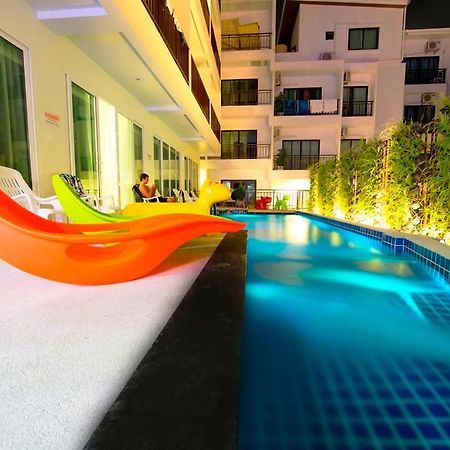 Hotel The Frutta Boutique Patong Exterior foto
